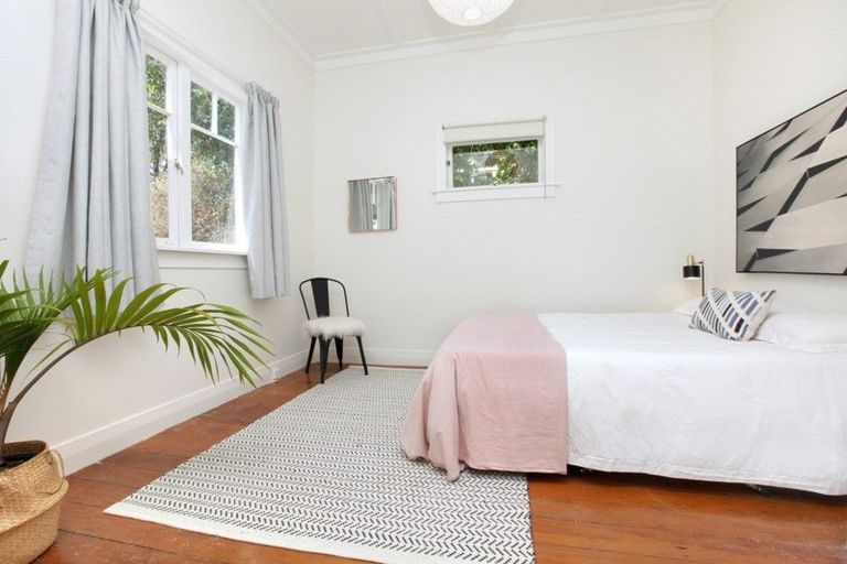 Photo of property in 9 Watea Road, Sandringham, Auckland, 1025
