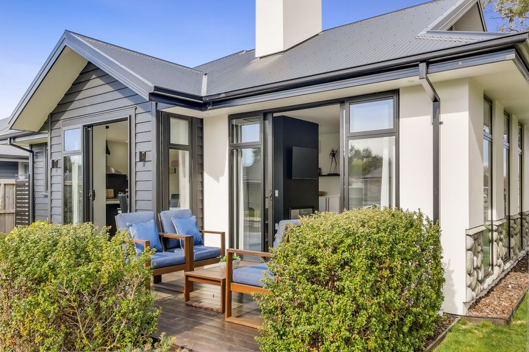 Photo of property in 292 West Belt, Rangiora, 7400