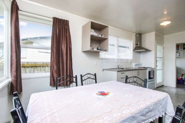 Photo of property in 21 Aarts Avenue, Manurewa, Auckland, 2102