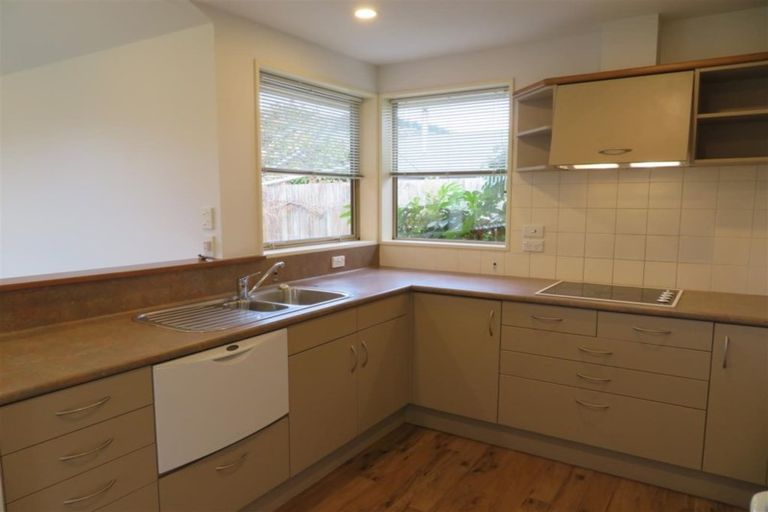 Photo of property in 2 Piper Lane, Beckenham, Christchurch, 8023