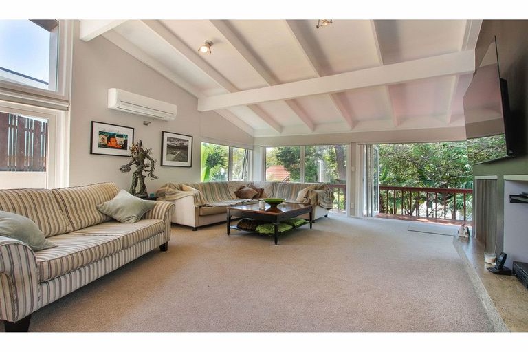 Photo of property in 99 Porritt Avenue, Chatswood, Auckland, 0626