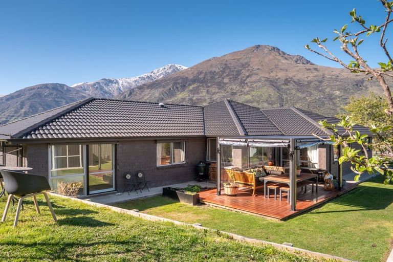 Photo of property in 25 Banbury Terrace, Lower Shotover, Queenstown, 9304