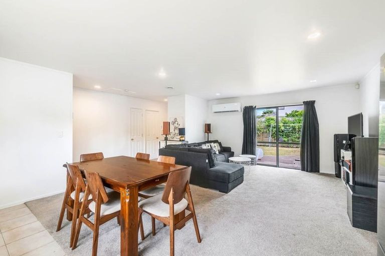 Photo of property in 2 Albizia Avenue, Henderson, Auckland, 0612