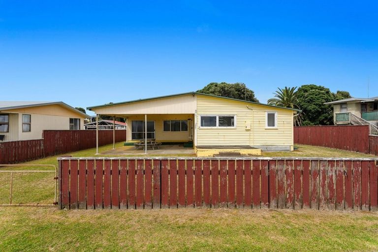 Photo of property in 338 Ocean Road, Ohope, 3121
