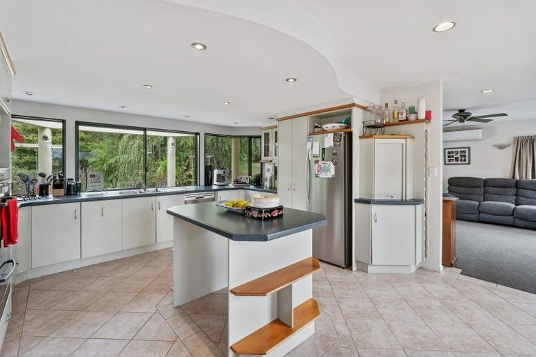 Photo of property in 10 Matarau Road, Matarau, Kamo, 0185