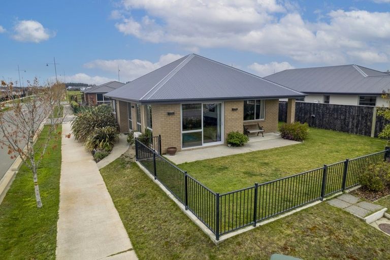 Photo of property in 18 Kawari Drive, Pegasus, 7612