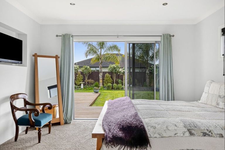 Photo of property in 12 Carnation Court, Cambridge, 3434