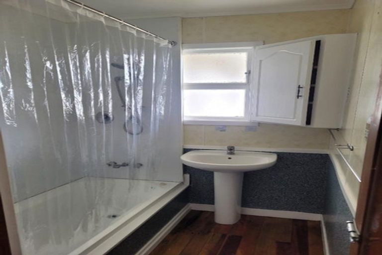 Photo of property in 7 Truby King Street, Merrilands, New Plymouth, 4312