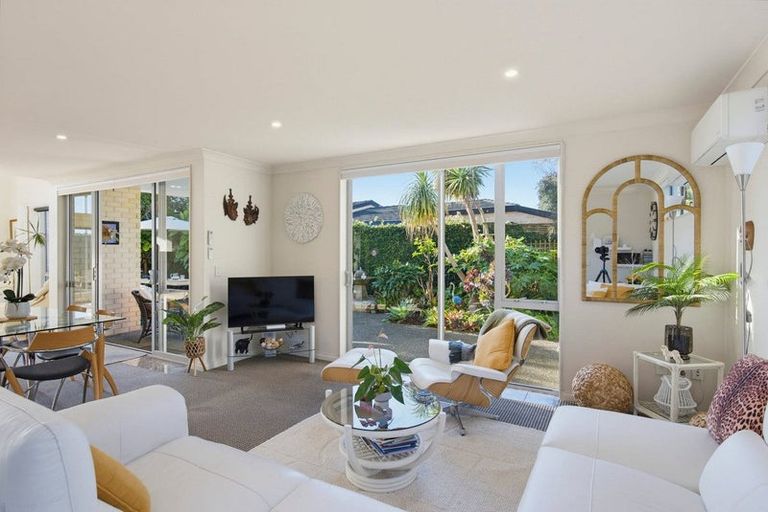 Photo of property in 9 Cadastral Court, Paraparaumu, 5032