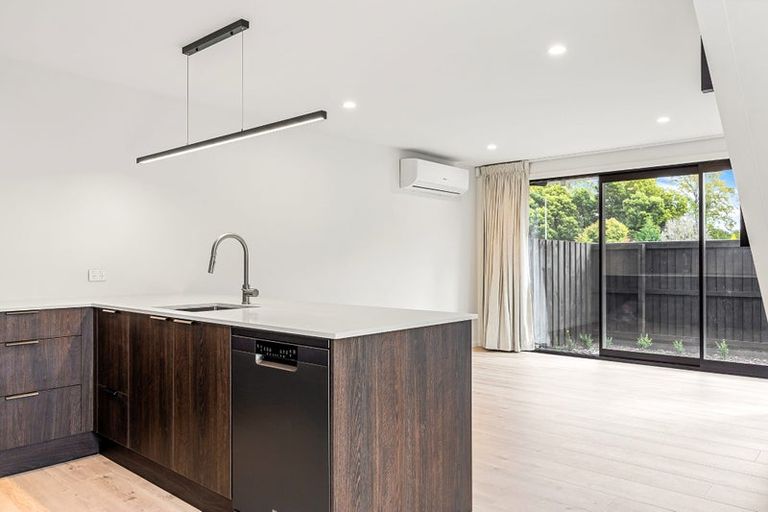 Photo of property in 9/200 Main Road North, Redwood, 8051