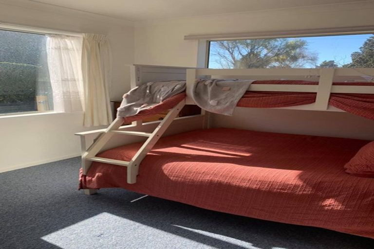 Photo of property in 200 Keyes Road, New Brighton, Christchurch, 8083