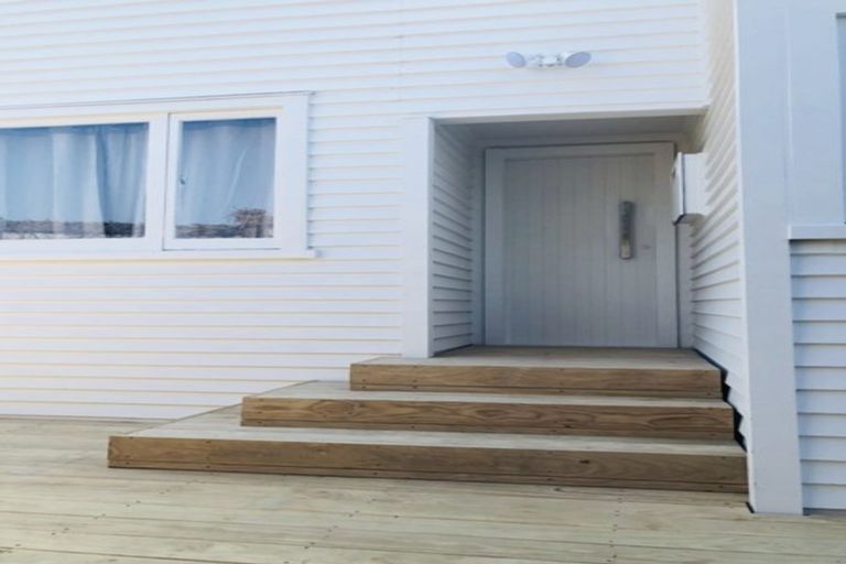 Photo of property in 2/39 Esmonde Road, Takapuna, Auckland, 0622