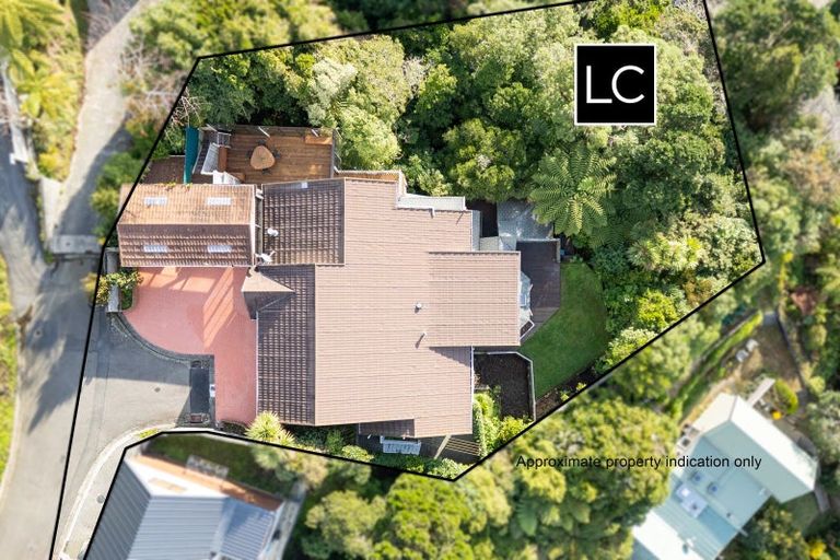 Photo of property in 10 Kate Way, Karori, Wellington, 6012