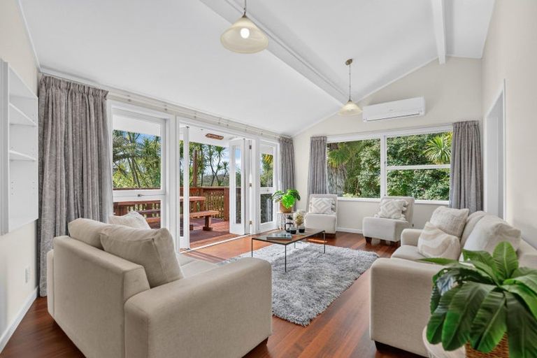Photo of property in 18 Totara Drive, St Andrews, Hamilton, 3200