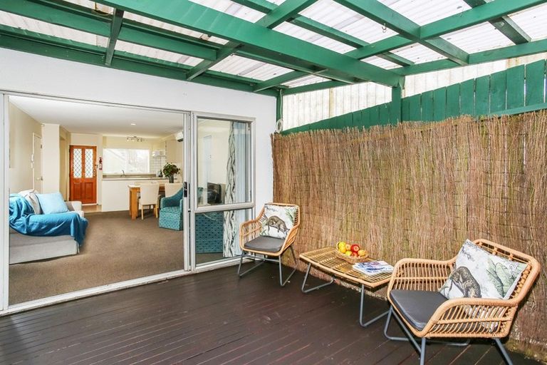 Photo of property in 2/14 Wood Street, Papakura, 2110