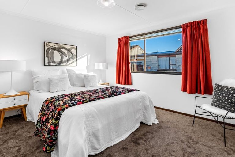 Photo of property in 5a Cashel Street, South Dunedin, Dunedin, 9012