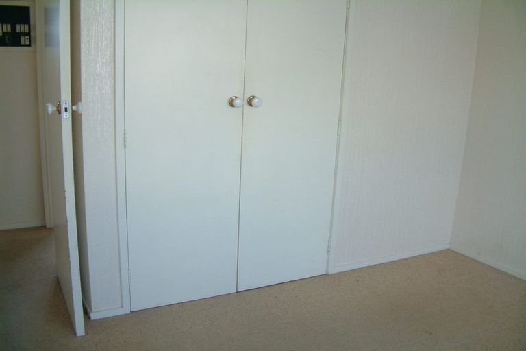 Photo of property in 2/2 Dowling Place, Pakuranga, Auckland, 2010
