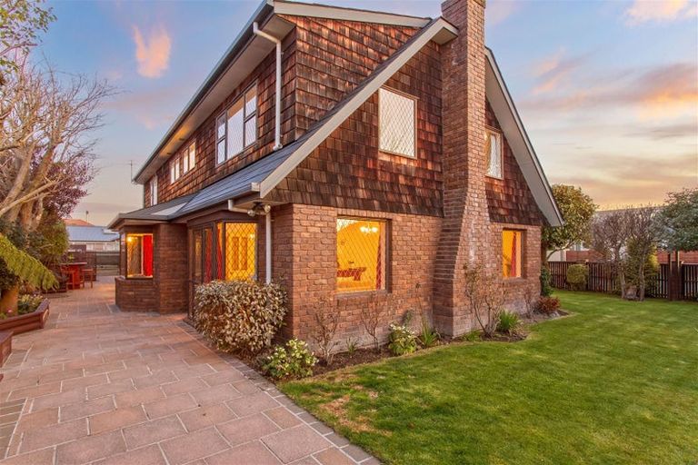 Photo of property in 24 Tomes Road, St Albans, Christchurch, 8052