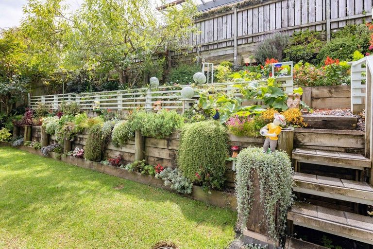 Photo of property in 16 Cannon Street, Silverdale, 0932