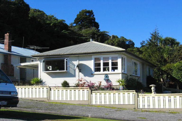 Photo of property in 87 Sinnott Road, Greymouth, 7805