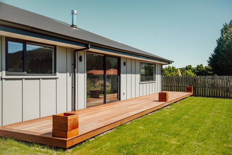 Photo of property in 5 Wicken Place, Reefton, 7830