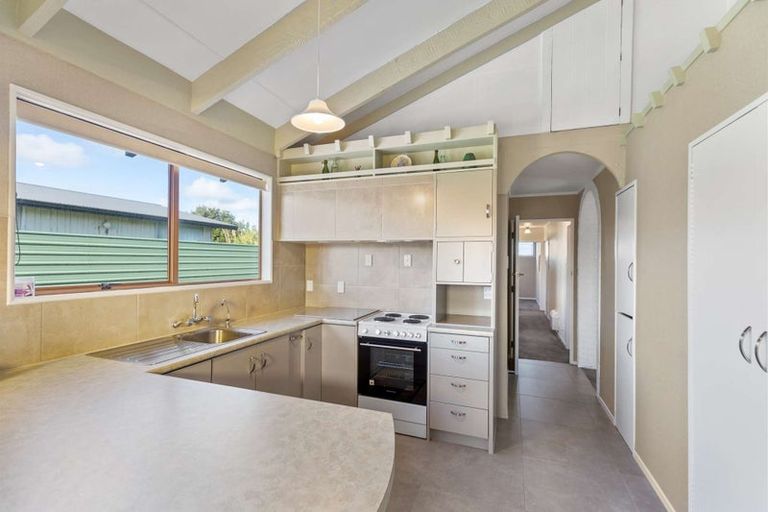 Photo of property in 53 Hinau Street, Castlecliff, Whanganui, 4501