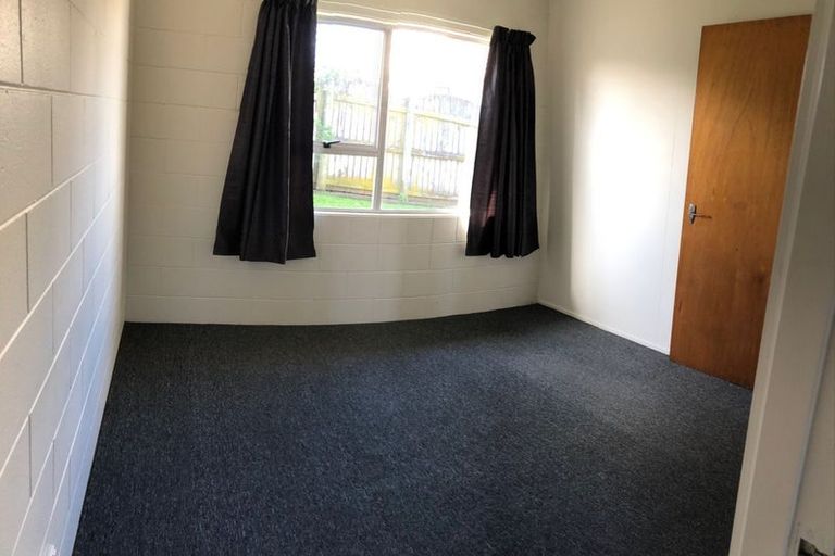 Photo of property in 2/21a Landscape Road, Papatoetoe, Auckland, 2025