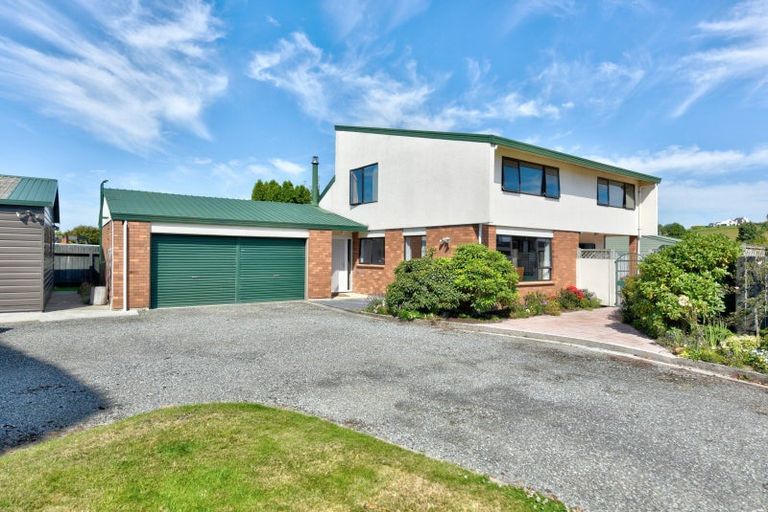 Photo of property in 9 Kerwood Place, Gore, 9710