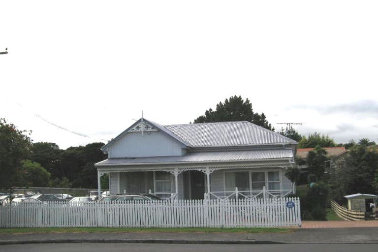 Photo of property in 23 Ribblesdale Road, Henderson, Auckland, 0612