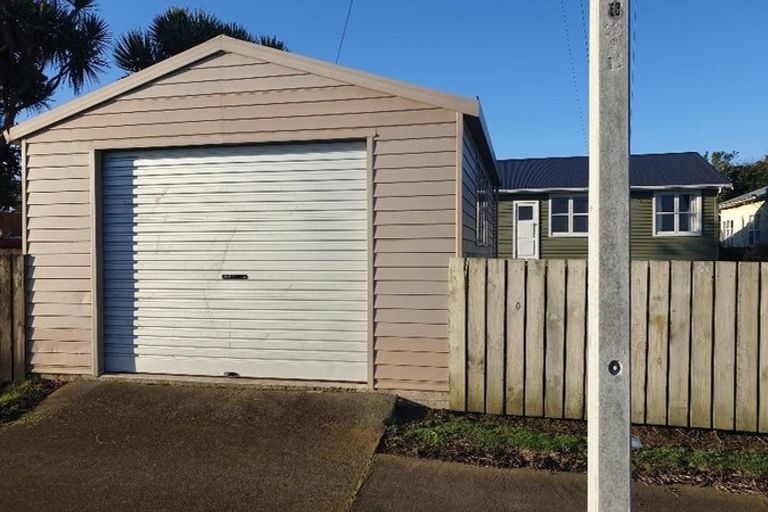 Photo of property in 4 Middlesex Street, Patea, 4520