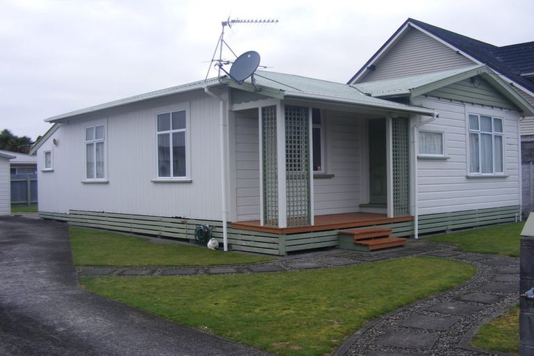 Photo of property in 5 Sanders Avenue, Westown, New Plymouth, 4310
