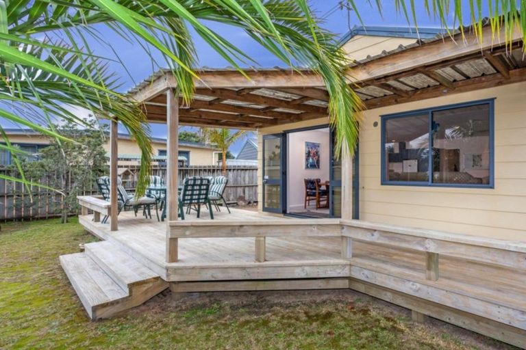 Photo of property in 109 Hampton Road, Whangamata, 3620