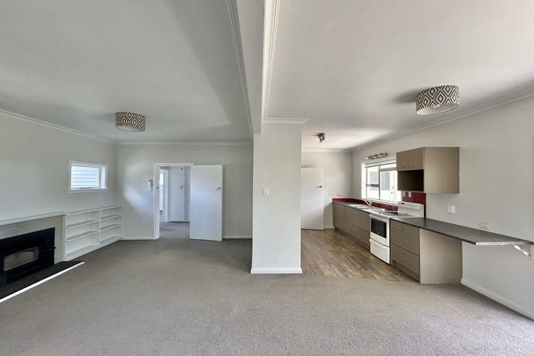 Photo of property in 147 Bartholomew Road, Levin, 5510