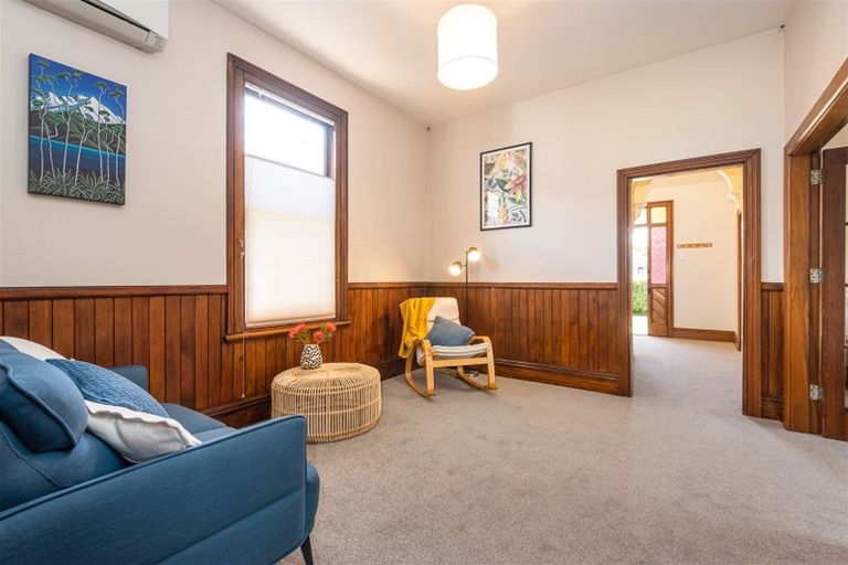 Photo of property in 28 Fairfield Avenue, Addington, Christchurch, 8024