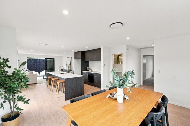 Photo of property in 64 Flaxmill Road, Harewood, 8051