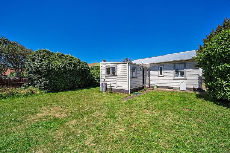 Photo of property in 10 Erin Street, Hawera, 4610