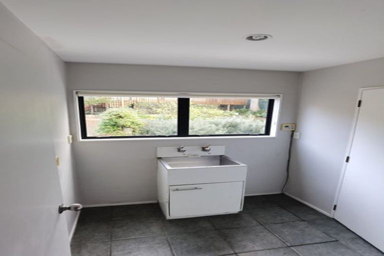 Photo of property in 2/8 Marua Road, Ellerslie, Auckland, 1051