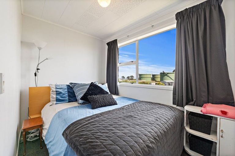 Photo of property in 27b Port View Crescent, Moturoa, New Plymouth, 4310