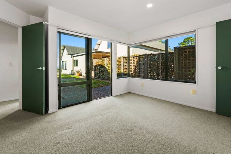 Photo of property in 8 Mokoia Drive, Tihiotonga, Rotorua, 3015