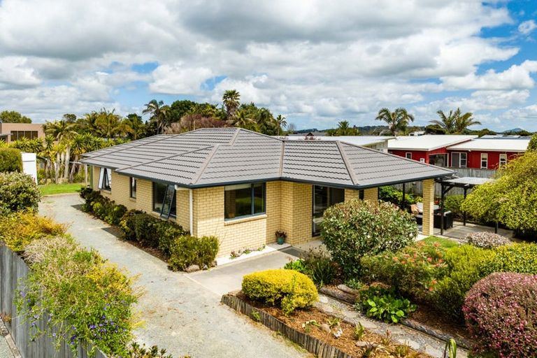 Photo of property in 46 Seabreeze Road, Mangawhai Heads, Mangawhai, 0505