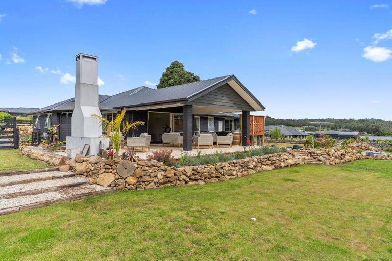 Photo of property in 25 Capstone Place, Te Kamo, 0185