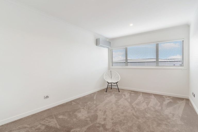 Photo of property in 4 Awakirihi Close, Shamrock Park, Auckland, 2016