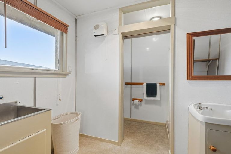Photo of property in 1 Braemar Street, Kew, Invercargill, 9812
