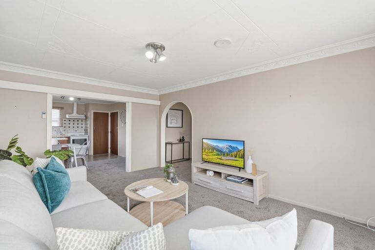 Photo of property in 1 Braemar Street, Kew, Invercargill, 9812