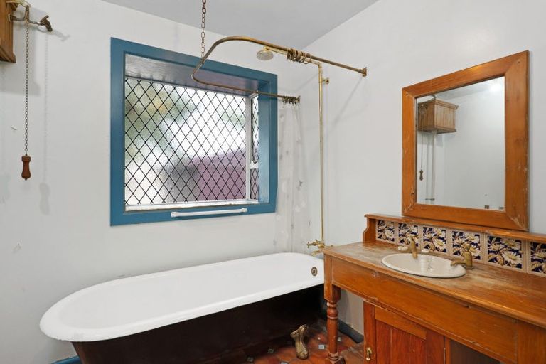 Photo of property in 325 Wainoni Road, Avondale, Christchurch, 8061