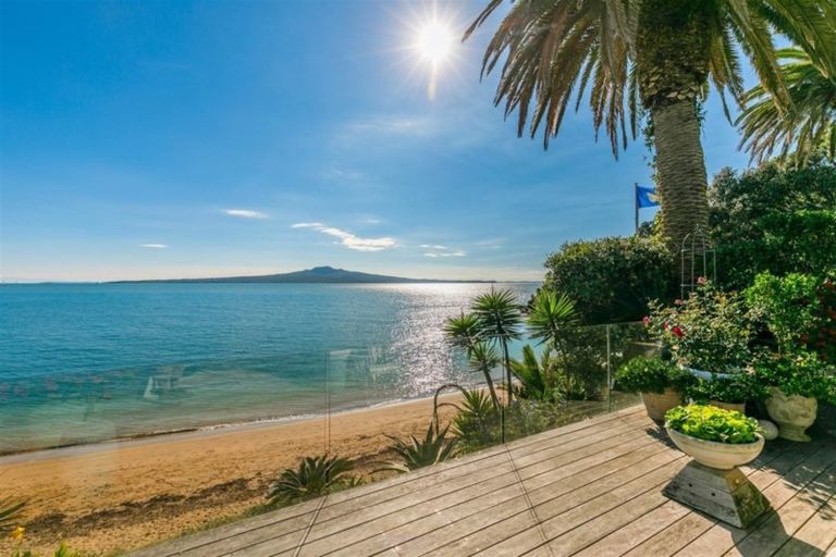 Photo of property in 2/20 Macky Avenue, Devonport, Auckland, 0624