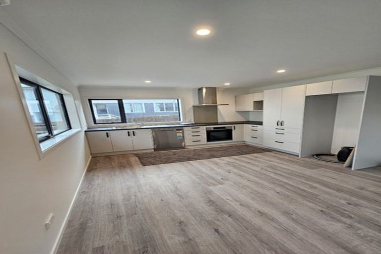 Photo of property in 141a-d Bedford Street, Cannons Creek, Porirua, 5024