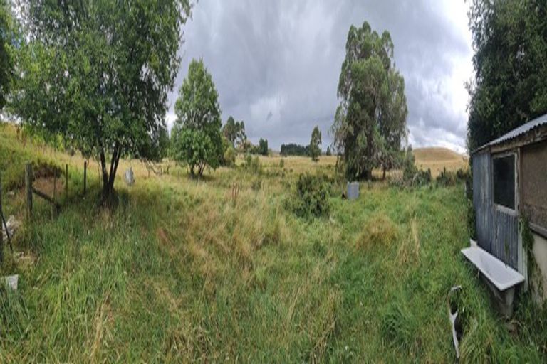 Photo of property in 2174 Rangiwahia Road, Rangiwahia, Kimbolton, 4774