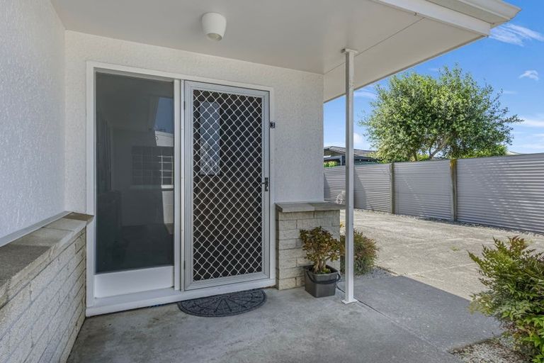 Photo of property in 11 Chester Street, Taradale, Napier, 4112