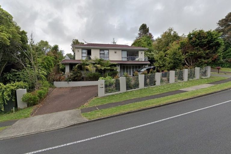 Photo of property in 24 Eugenia Rise, Totara Heights, Auckland, 2105